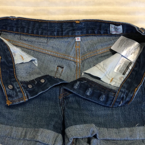 Levi Strauss and co high waisted jean shorts - Picture 5 of 7